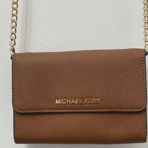 Michael Kors Jet Set Travel Crossbody